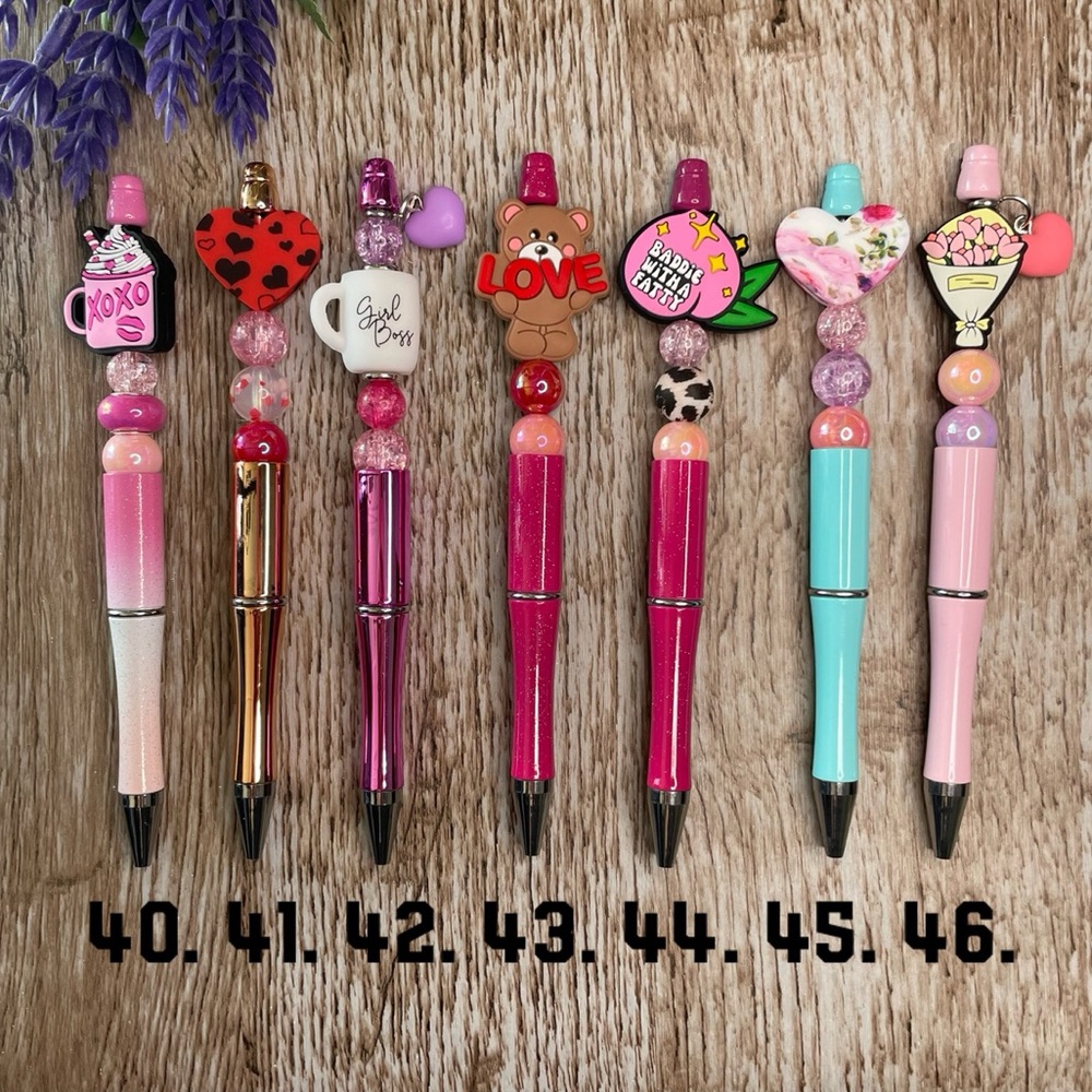 Writing Pen Valentine Heart Artisan Beaded Gift Handcrafted Office Stationery